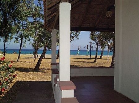 Villaggio Simenzaru Mongiove Exteriör bild